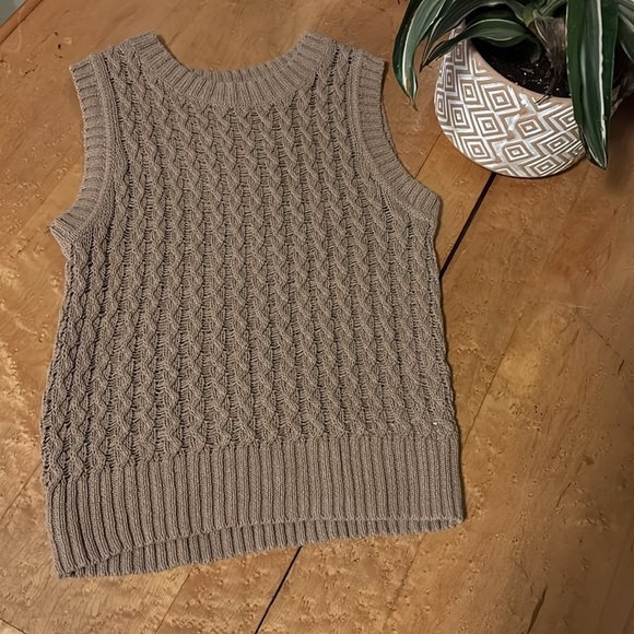 Gap | linen-cotton textured knit tank top size xx small - Picture 2 of 8